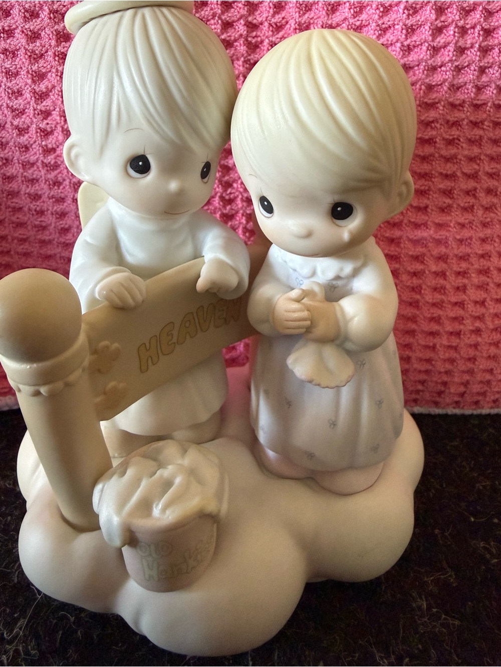 Precious Moments Angel couple with 'Heaven' Sign #101826